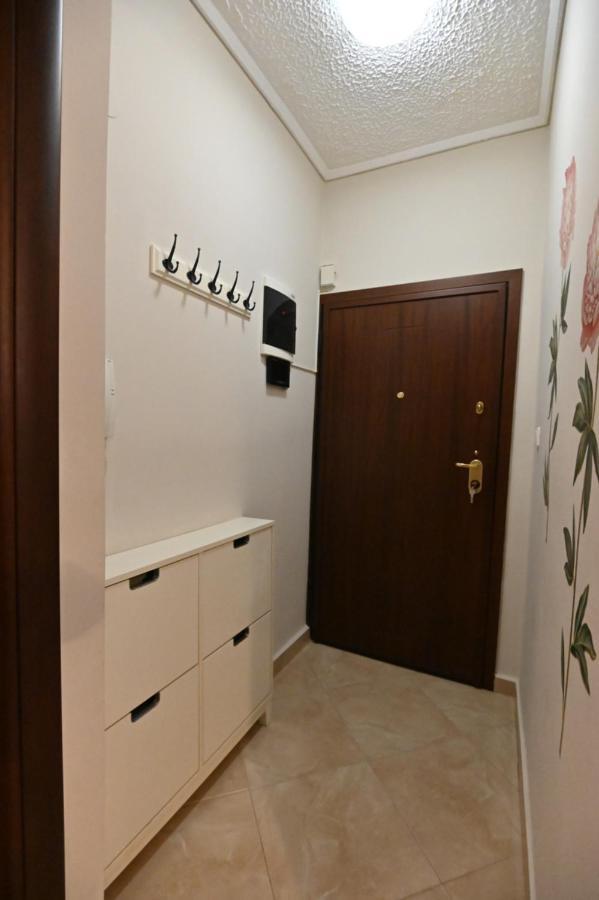 Cozy Apartment Νear Nea Paralia Of 테살로니키 외부 사진