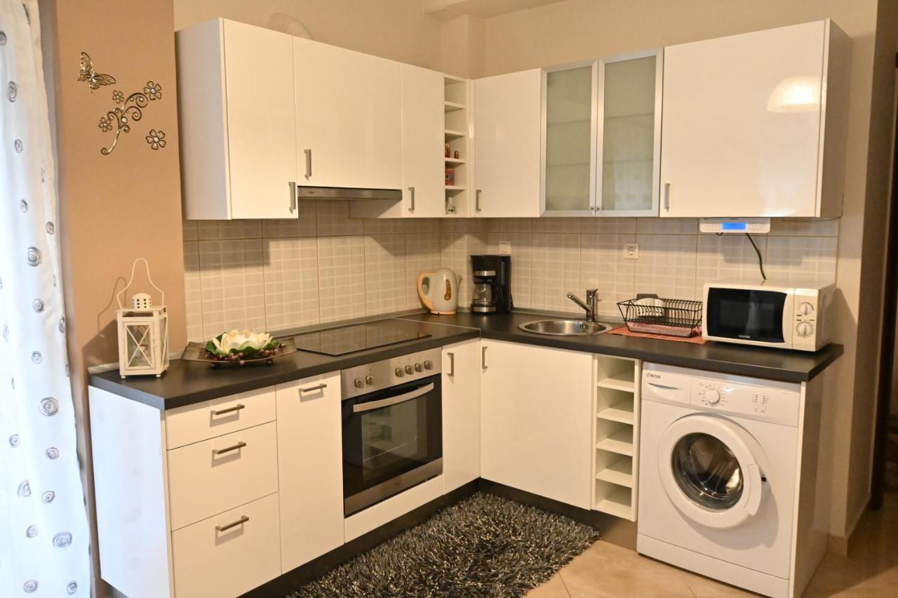 Cozy Apartment Νear Nea Paralia Of 테살로니키 외부 사진